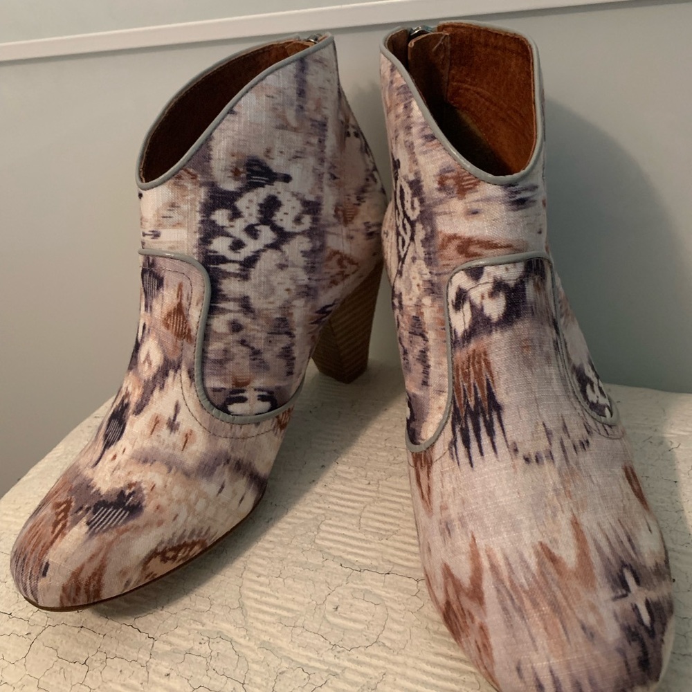 Pattern Booties Sz 38 Sixty Seven brand from Anthropologie